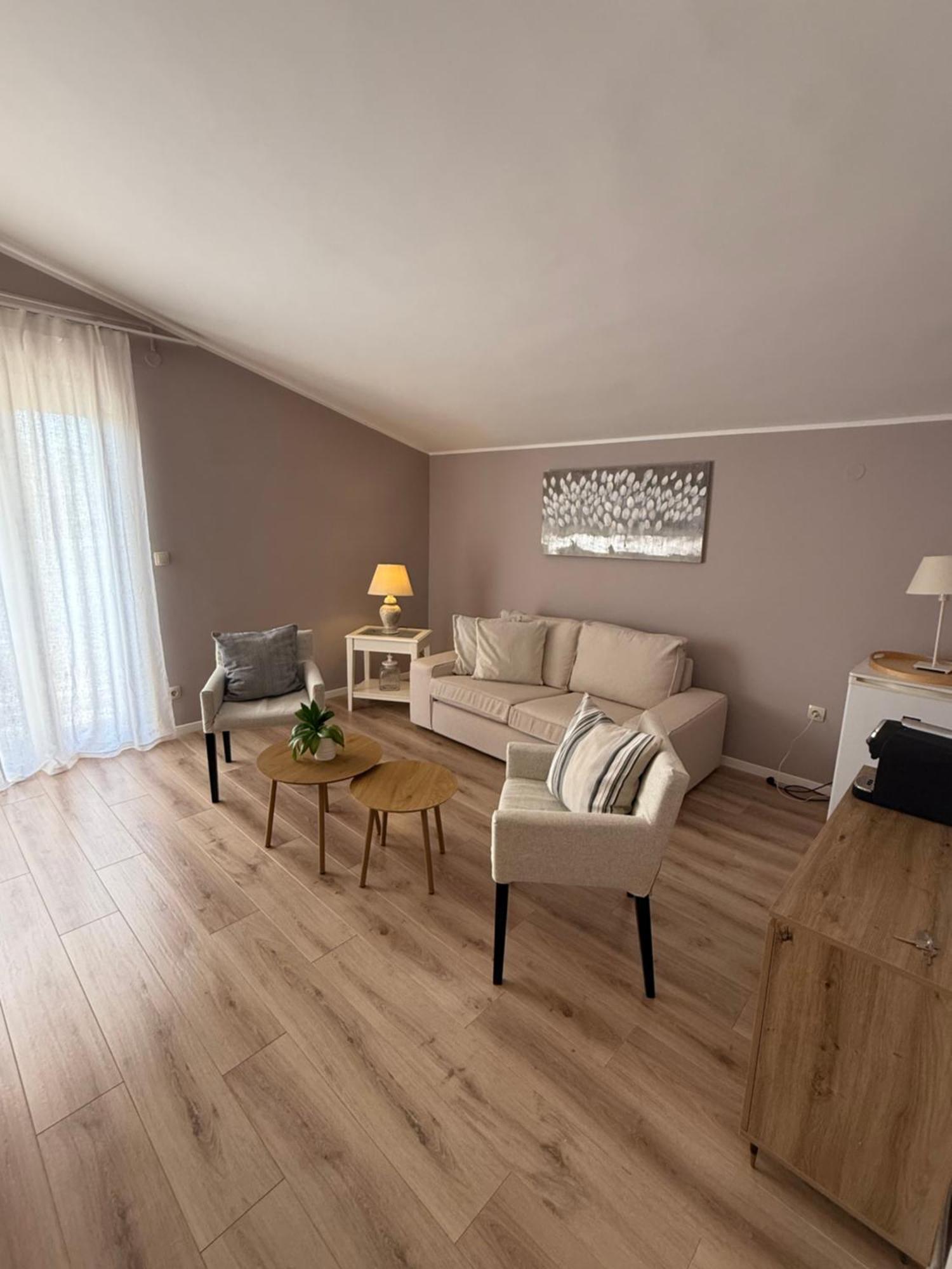 Apartment Francos Primošten Buitenkant foto